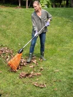 Magic Fly® Leaf Rake -Garden Care Specialty Store 8611047 028 tif